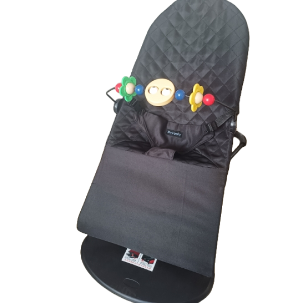 Ergonomiškas kūdikių gultukas su žaislu „Tavalax Baby Bouncer“